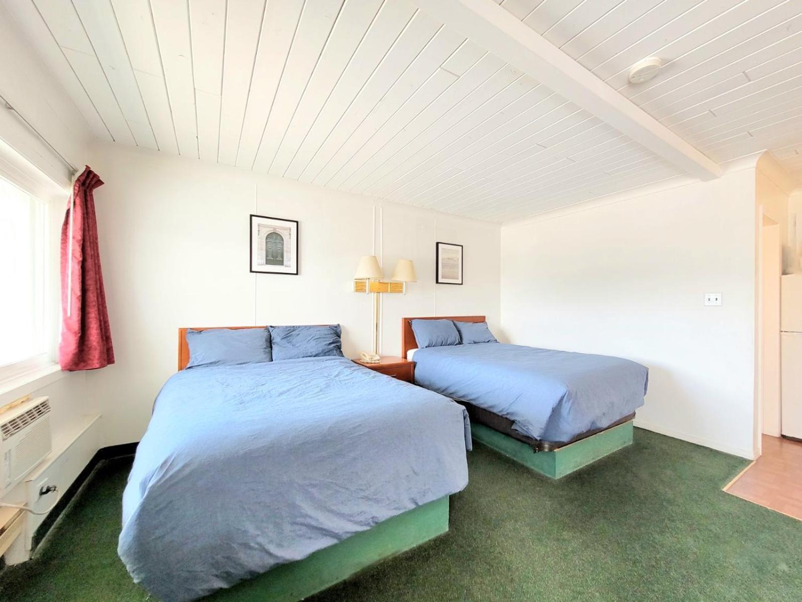The Villager Inn Princeton Motel Extérieur photo
